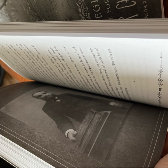 3 Novels By Ransom Riggs Miss Peregrine’s Home for Peculiar Children - Picture 7 of 9